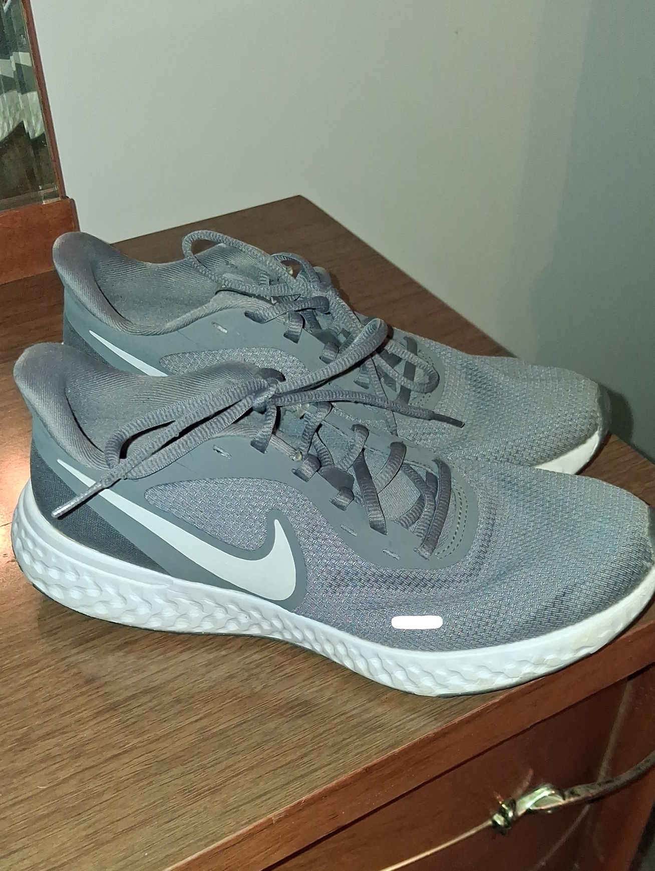 Nike Revolution Womens Athletic Sneakers Running Shoes Size 9